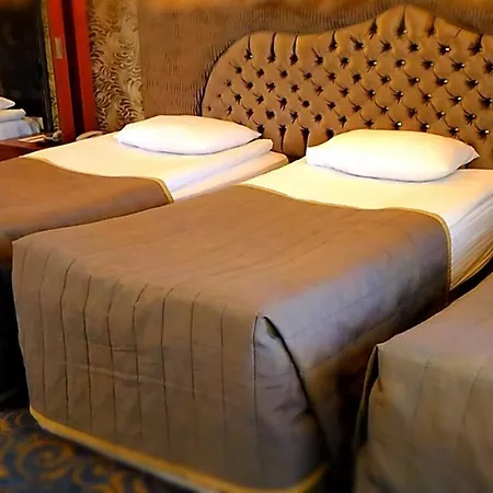 Sarr Tac Mahal Szálloda *