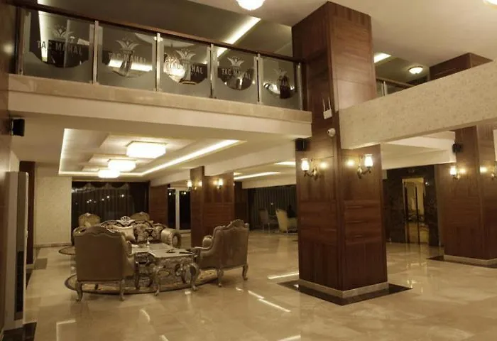 Sarr Tac Mahal فندق *