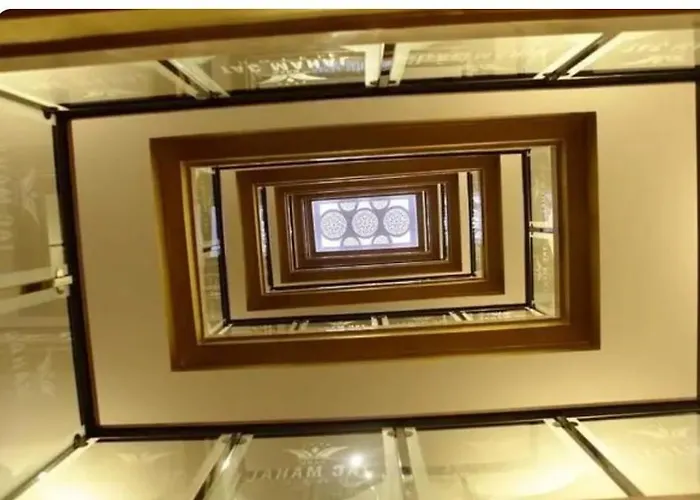 Sarr Tac Mahal فندق