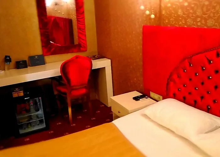 Hotel Sarr Tac Mahal *