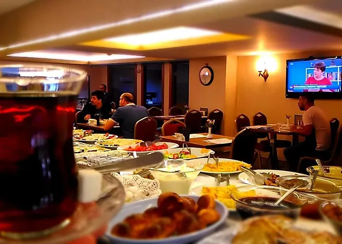 Sarr Tac Mahal Hotel *