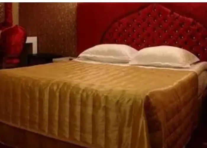 Sarr Tac Mahal Hotel