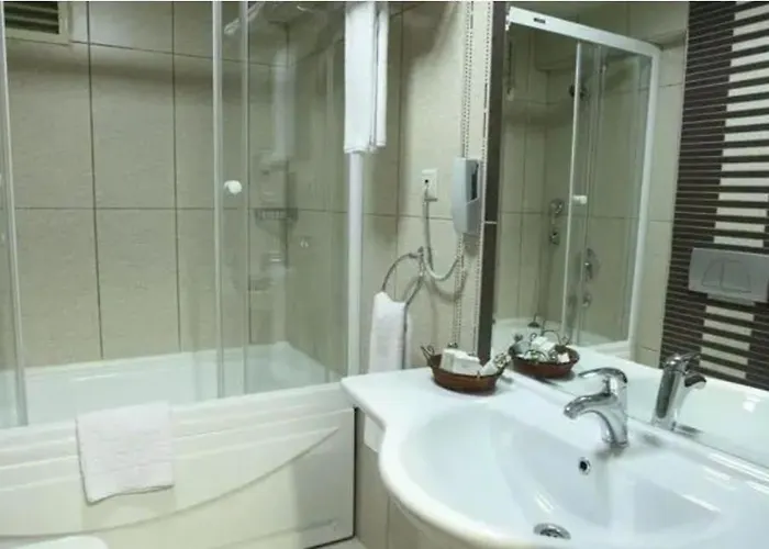 Hotel Sarr Tac Mahal